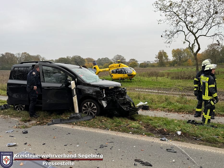 Einsatz: Schwerer Verkehrsunfall auf der Henstedter Straße Ortsausgang Wakendorf II, Foto 5