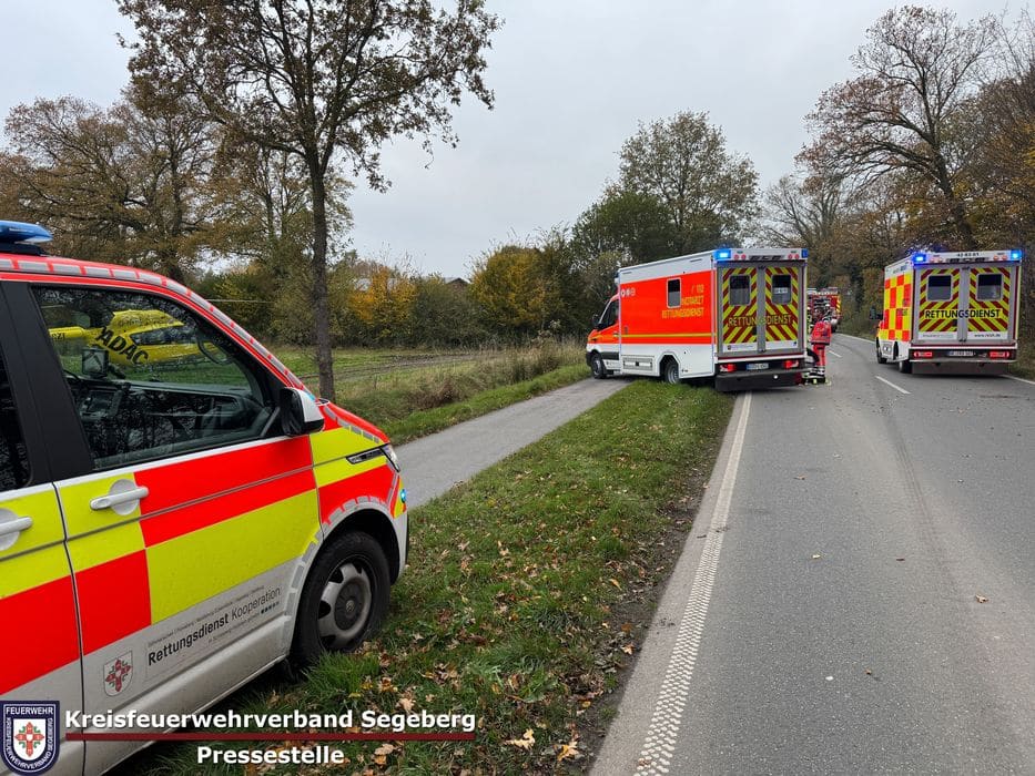 Einsatz: Schwerer Verkehrsunfall auf der Henstedter Straße Ortsausgang Wakendorf II, Foto 8