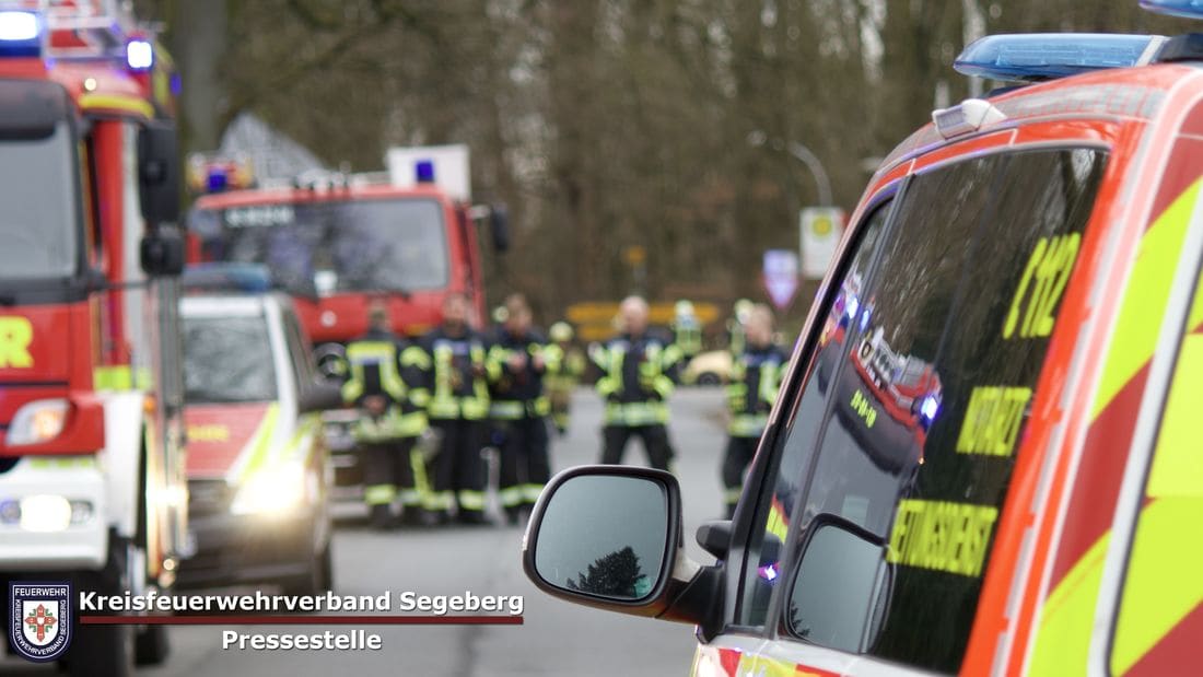 Einsatz: Einsturz einer Kellertreppe in Hartenholm, Foto 4