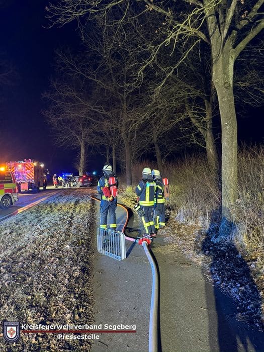 Einsatz: Schwerer Verkehrsunfall in Klein Rönnau, Foto 2
