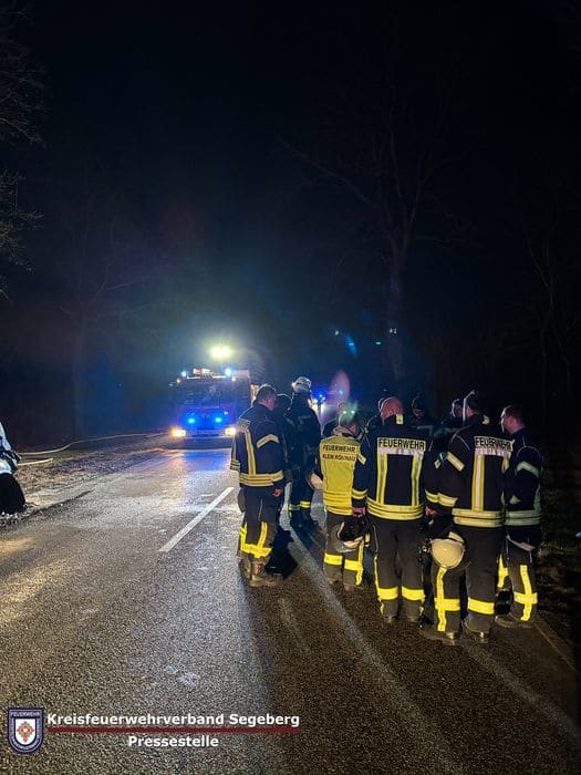 Einsatz: Schwerer Verkehrsunfall in Klein Rönnau, Foto 3