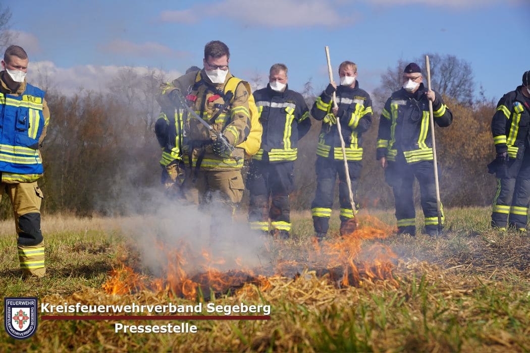 Übung: 9.Feuerwehrbereitschaft in Kisdorf, Foto 2