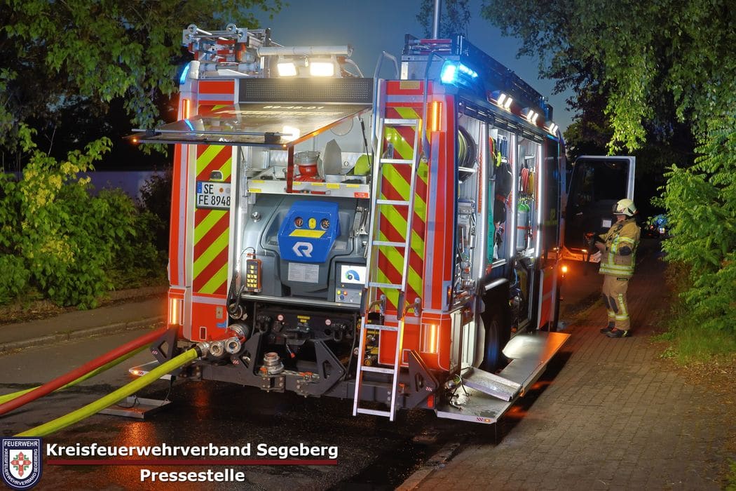 Einsatz: Dachstuhlbrand eines Einfamilienhauses in Ellerau, Foto 5