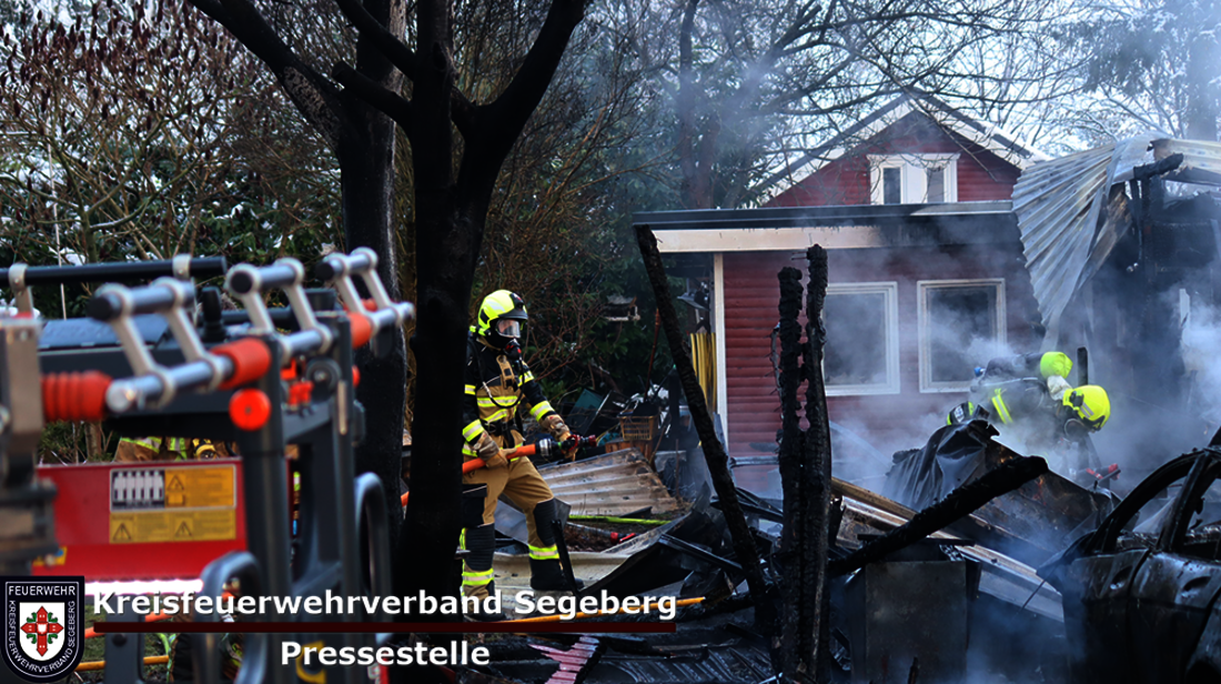 Einsatz: Vollbrand eines Werkstattgebäudes, Foto 2