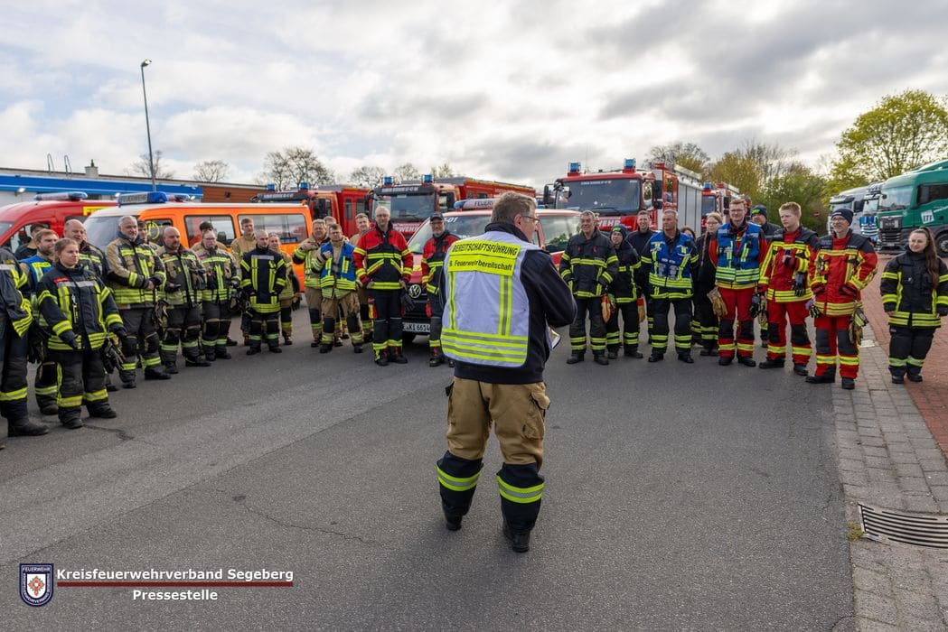 Übung: 9.Feuerwehrbereitschaft übt in Wittborner Heide, Foto 6