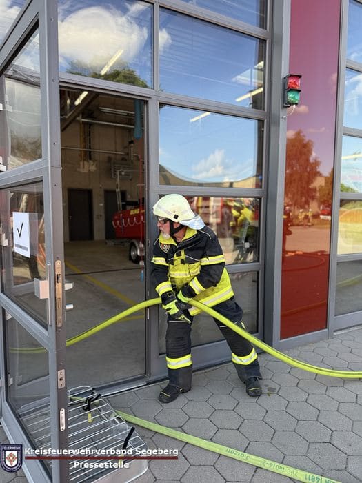 Einsatzübung: Feuerwehren Amt Kisdorf, Foto 1