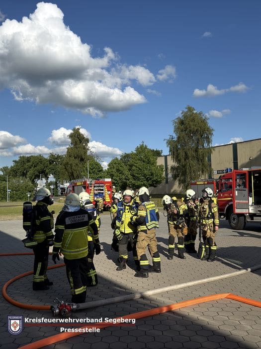 Einsatzübung: Feuerwehren Amt Kisdorf, Foto 2