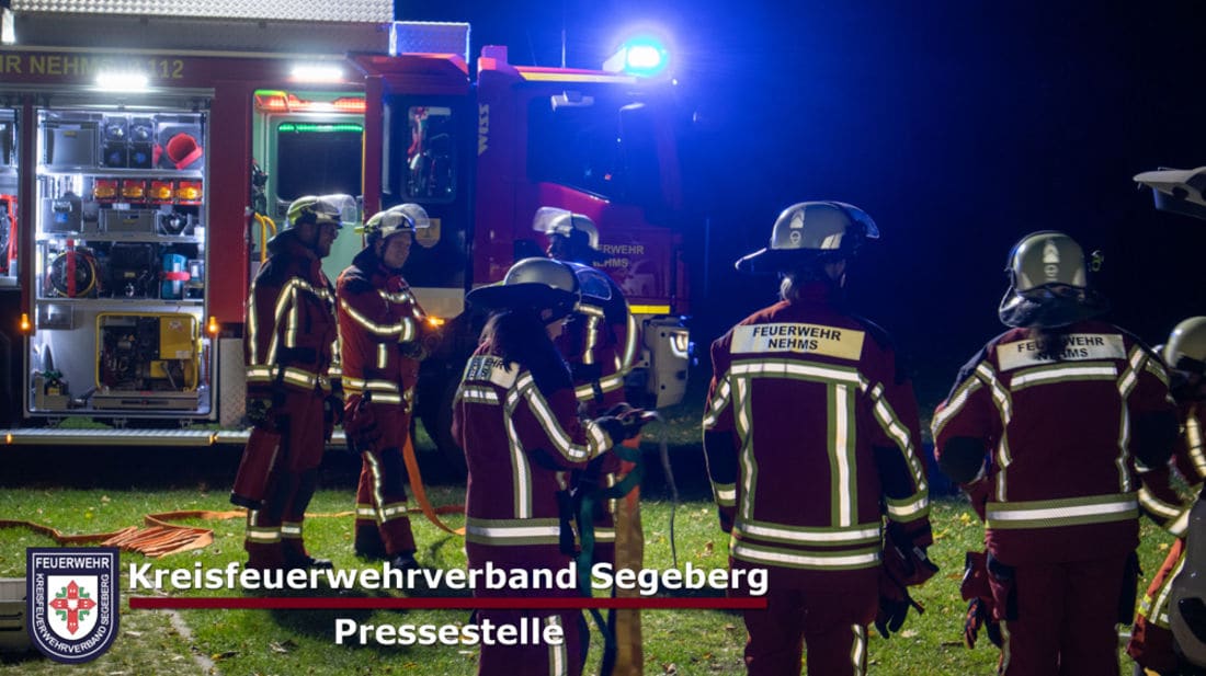 Veranstaltung: Staatssekretär PD Dr. Sönke Schulz zu Gast bei der Feuerwehr Nehms, Foto 6