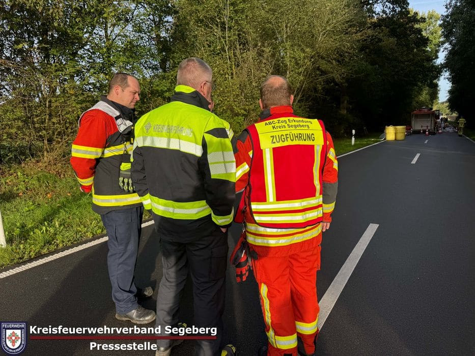 Einsatz: Fund illegal entsorgter Abfälle bei Heidmoor: Größerer Einsatz für die Feuerwehr, Foto 1