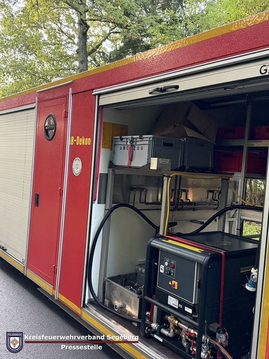 Einsatz: Fund illegal entsorgter Abfälle bei Heidmoor: Größerer Einsatz für die Feuerwehr, Foto 2