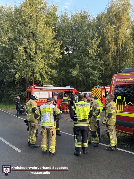 Einsatz: Fund illegal entsorgter Abfälle bei Heidmoor: Größerer Einsatz für die Feuerwehr, Foto 4