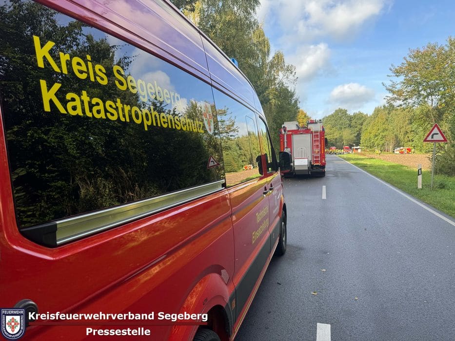 Einsatz: Fund illegal entsorgter Abfälle bei Heidmoor: Größerer Einsatz für die Feuerwehr, Foto 7